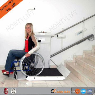 Plataforma elevadora para silla de ruedas hidráulica inclinada para personas discapacitadas.